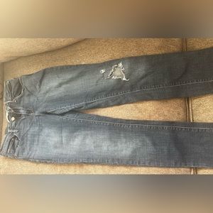 Skinny ripped jeans